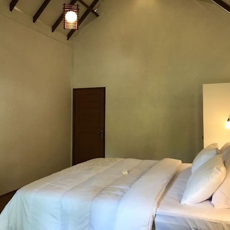 Kevin House Hotell Tanjung  Exteriör bild